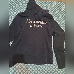 Abercrombie & Fitch black sweater sz S